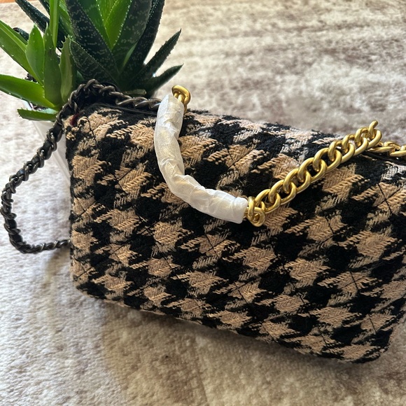 Black and Cream Tweed Crossbody Bag - Picture 4 of 7